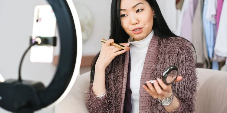 HOW TO BECOME A FASHION INFLUENCER TIPS AND TRICKS