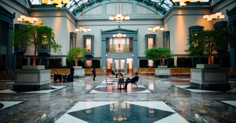 15 Best Hotels in the World Unmasking the Epitome of World-Class Hotels