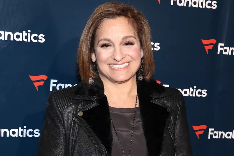 Olympic Icon Mary Lou Retton ‘Fighting for Her Life,’ According to Daughter