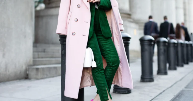 What is The Opposite Color of Pink